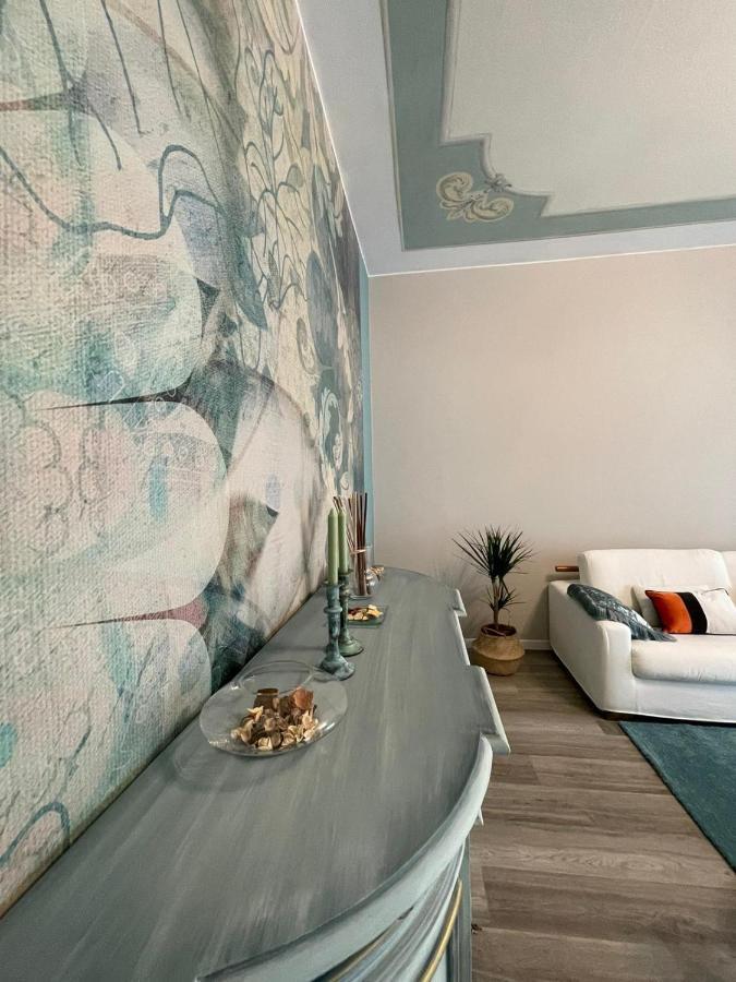 Aurora Flowers - Two Rooms And Free Parking Near Center And Train Station Модена Екстериор снимка
